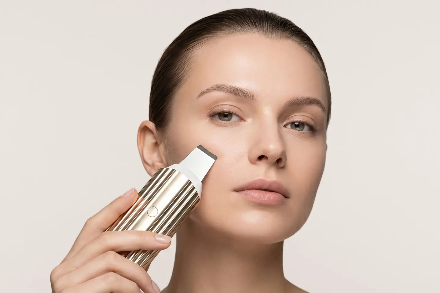 REN - Ultrasonic Facial Scrubber - Image 8